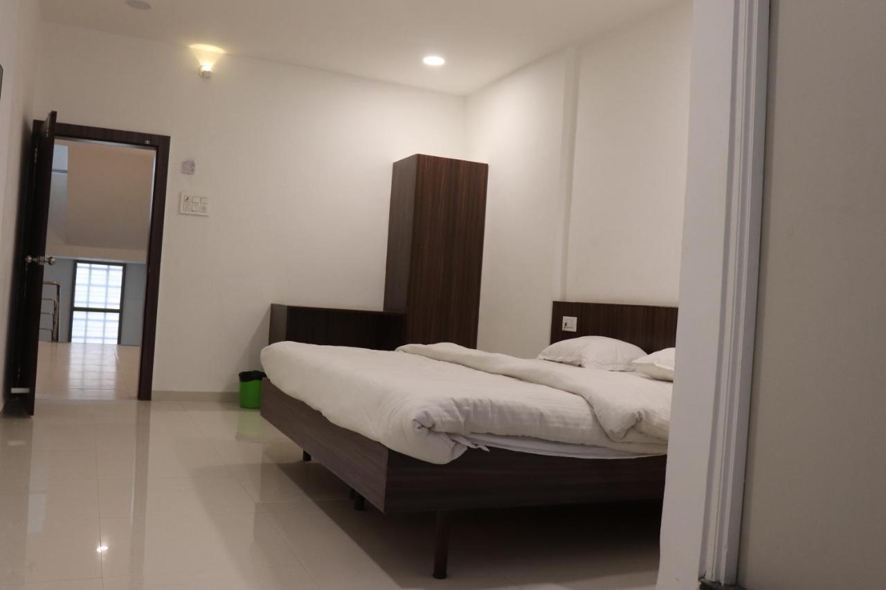 Hotel New Samrat Aurangabad  Ngoại thất bức ảnh