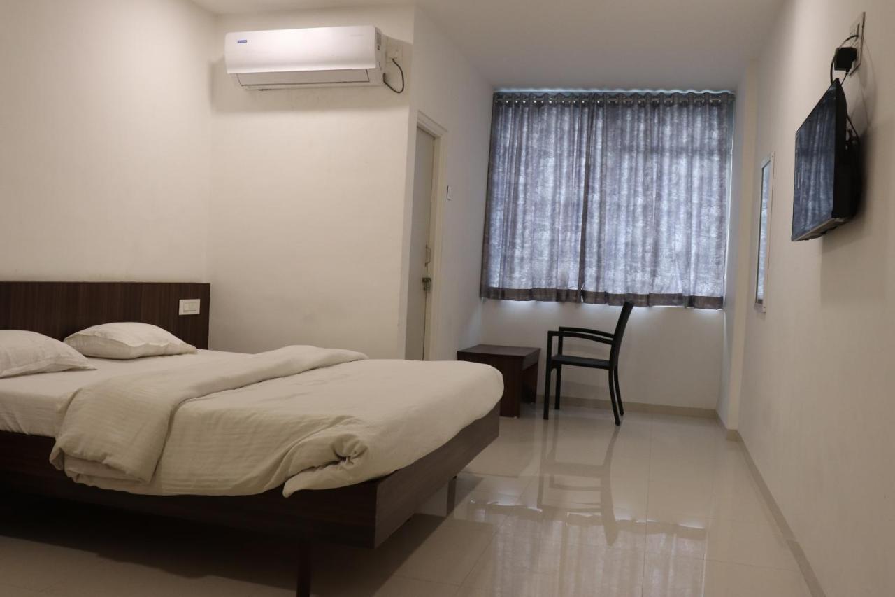 Hotel New Samrat Aurangabad  Ngoại thất bức ảnh